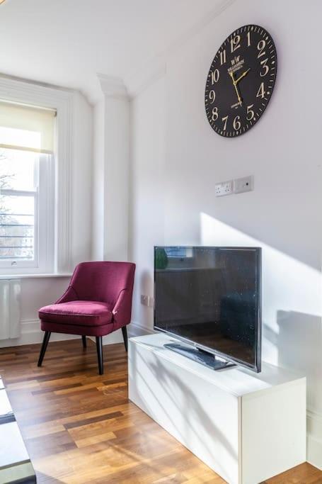 Appartamento Brand New Self-contained 1 Bdr In Paddington Londra